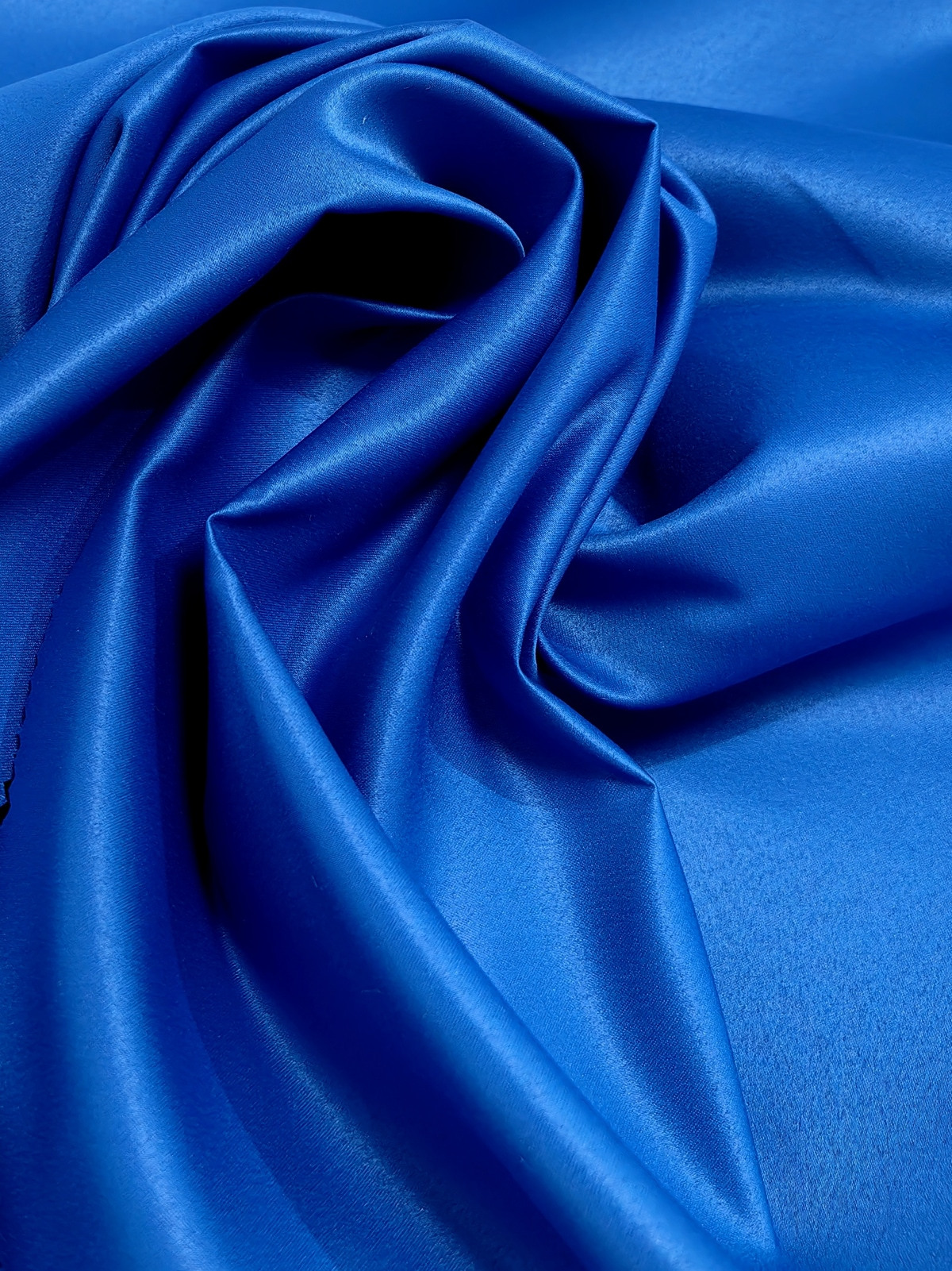saten-americki-mat-cvrst-boja-kraljevsko-plava-1 najjeftiniji mat čvrst saten u boji kraljevsko plava za haljine i dekoraciju