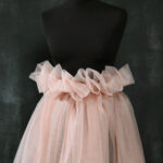 til najvišeg kvaliteta u boji kapučino sa sitnom mrežicom za haljine i suknje