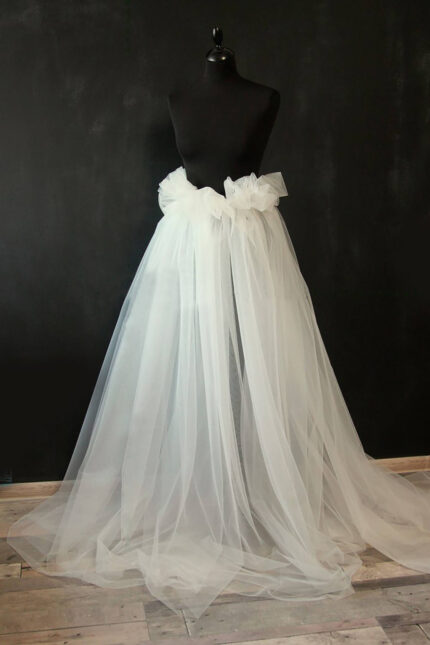 til najvišeg kvaliteta u boji slonovača sa sitnom mrežicom za haljine i suknje