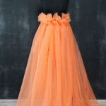 til najvišeg kvaliteta u boji svetlo narandžasta sa sitnom mrežicom za haljine i suknje