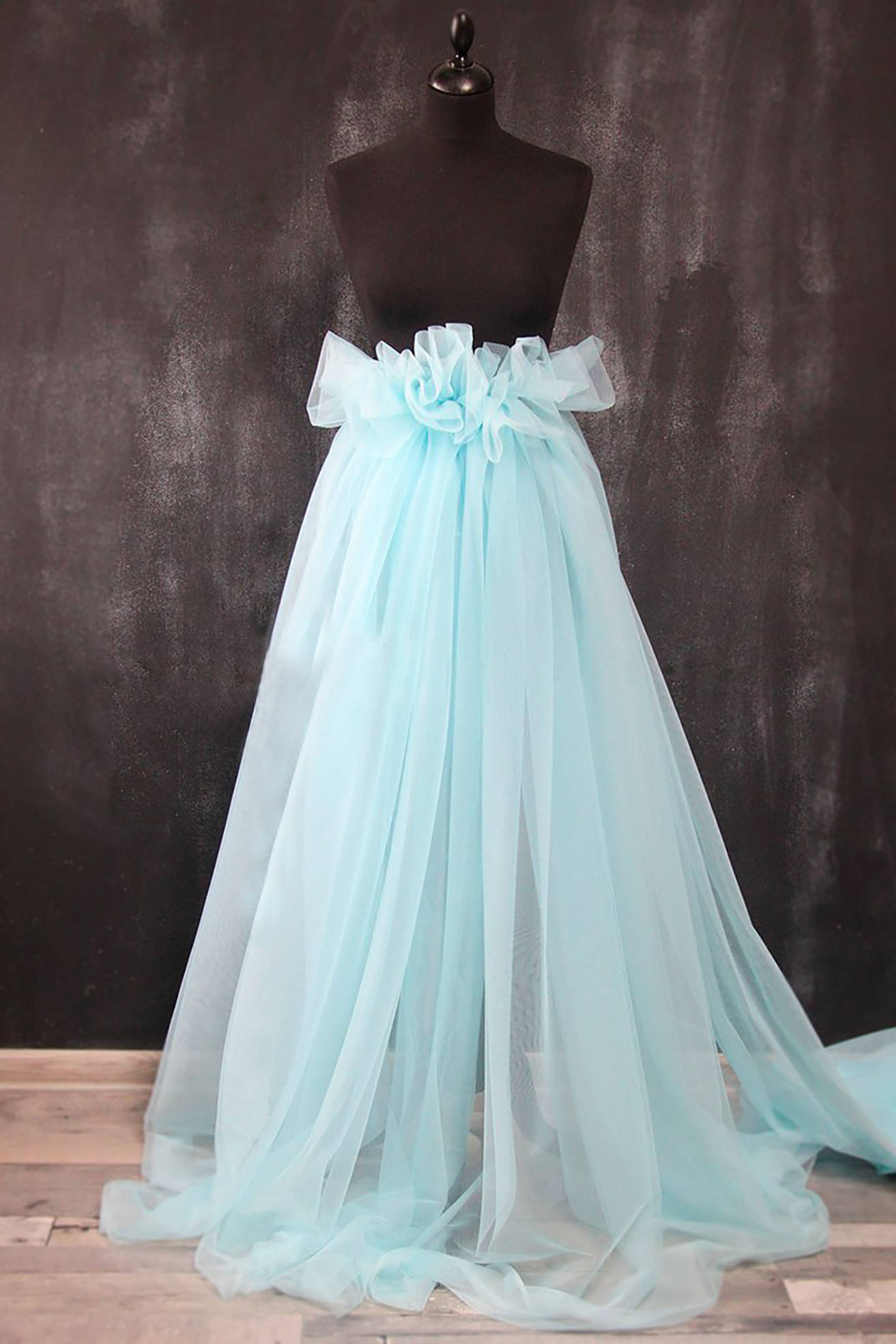 til-hayel-boja-tifani-1 til najvišeg kvaliteta u boji tifani sa sitnom mrežicom za haljine i suknje